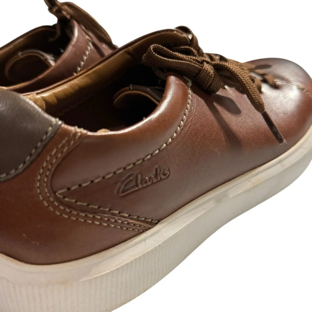 Clarks Men’s Cambro Low Dark Tan Leather Sneakers – Size US 10 / EU 43